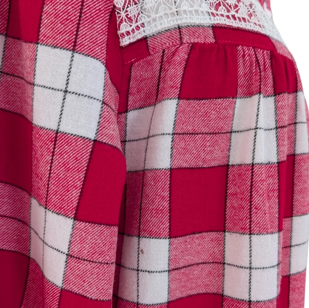 Croft & Barrow cotton flannel red & white checked traditional nightgown. Large.